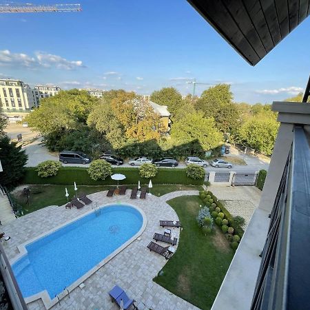 Stunning 2-Bed Apartment In Sea Resort Varna 圣君士坦丁和海伦那 外观 照片