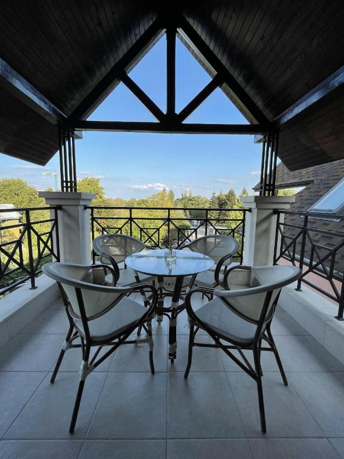 Stunning 2-Bed Apartment In Sea Resort Varna 圣君士坦丁和海伦那 外观 照片